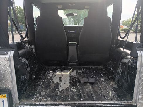 Used 2003 Jeep Wrangler Sport image 10