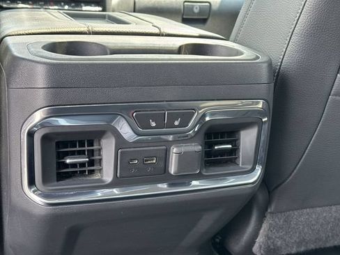 Certified 2021 GMC Sierra 1500 Denali w/ Denali Ultimate Package AWD/4WD image 15