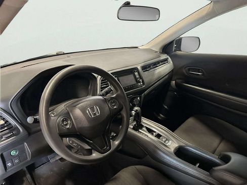Used 2016 Honda HR-V LX image 14
