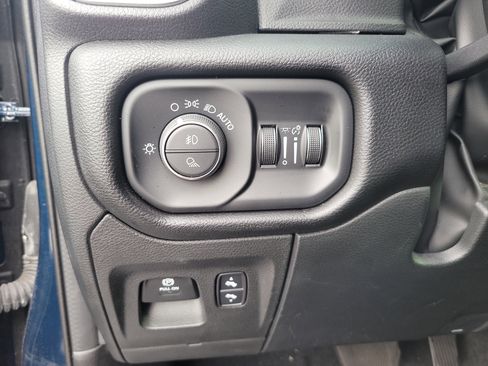 Used 2022 RAM 1500 Laramie RWD image 30