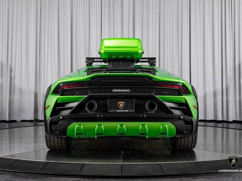 Used 2024 Lamborghini Huracan Sterrato image 19