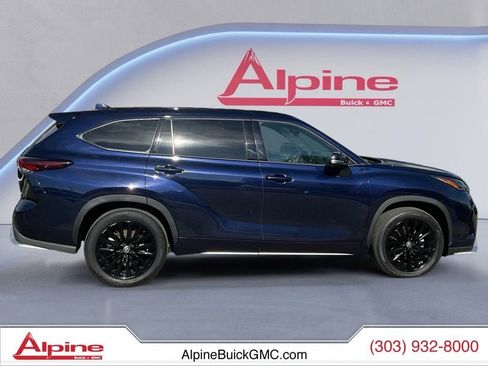 Used 2025 Toyota Highlander XSE AWD/4WD image 6