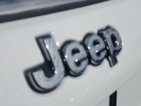 New 2026 Jeep Compass Latitude image 6