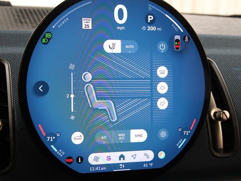 Used 2025 MINI Cooper Countryman S w/ Comfort Package Max image 10