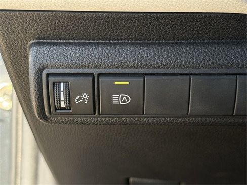 Used 2022 Toyota Corolla XSE image 24