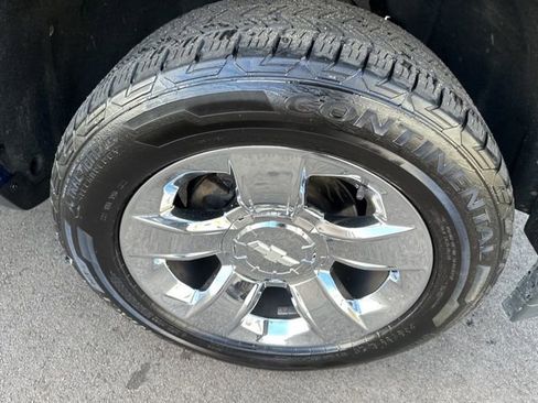 Used 2018 Chevrolet Silverado 1500 LTZ w/ Sport Package image 9