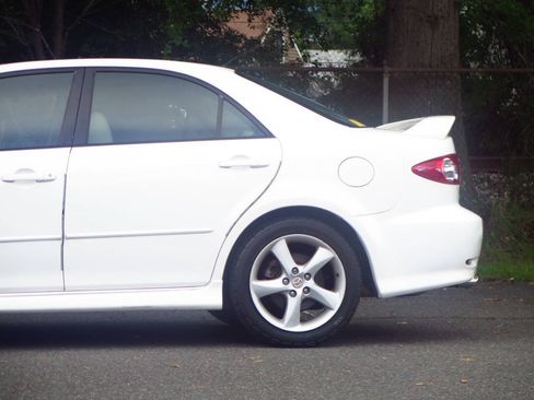 Used 2005 MAZDA MAZDA6 s Grand Touring w/ Grand Touring Appearance Pkg FWD image 18