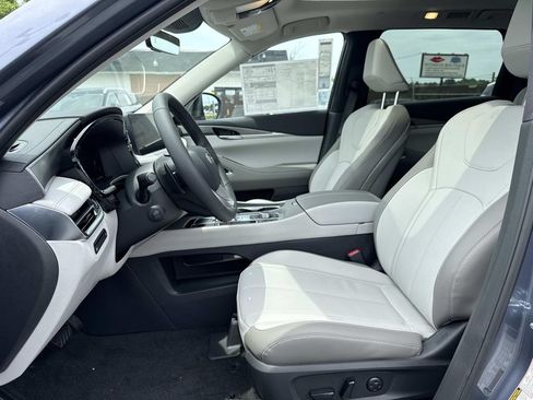 New 2027 INFINITI QX60 Luxe w/ Cargo Package AWD/4WD image 16