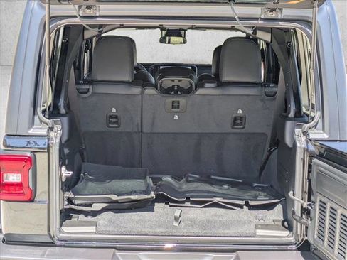 Certified 2024 Jeep Wrangler Unlimited Rubicon w/ Safety Group AWD/4WD image 8