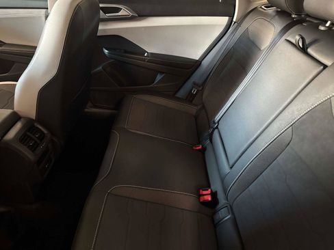 New 2025 Volkswagen Taos SE image 13