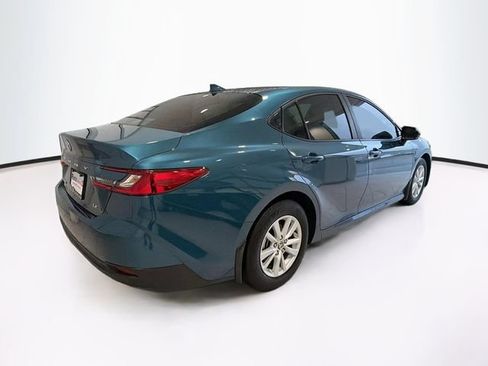Used 2026 Toyota Camry LE w/ Convenience Package FWD image 6