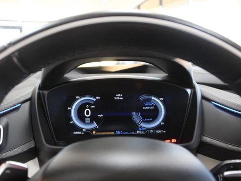 Used 2019 BMW i8 Roadster image 17