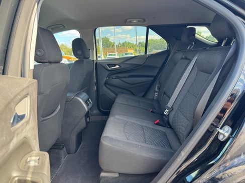 Used 2018 Chevrolet Equinox LT AWD/4WD image 16