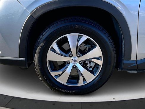 Used 2021 Subaru Ascent Premium w/ Convenience Package image 32