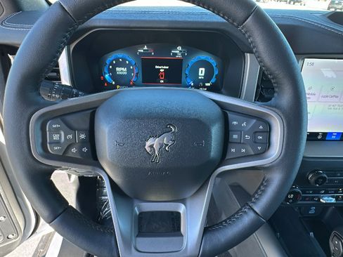 New 2025 Ford Bronco Outer Banks image 18