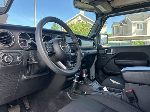 Used 2023 Jeep Wrangler Unlimited Sport AWD/4WD image 24