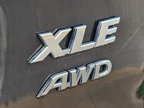 Used 2023 Toyota RAV4 XLE image 13