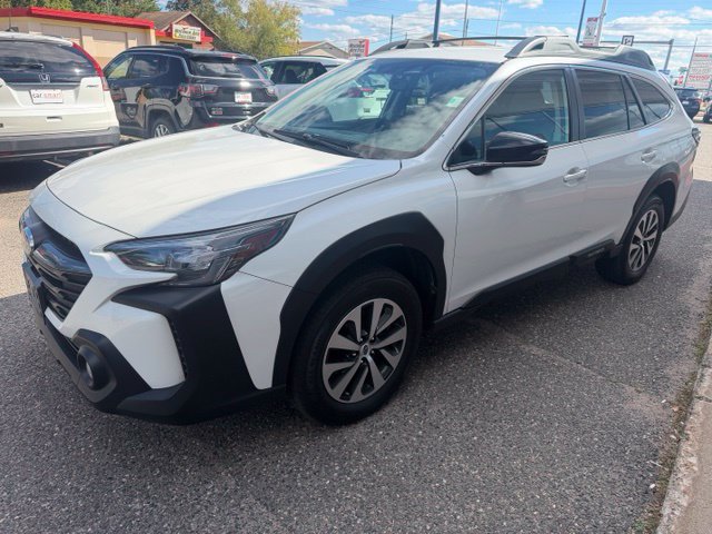 Used 2023 Subaru Outback Premium AWD/4WD image 3