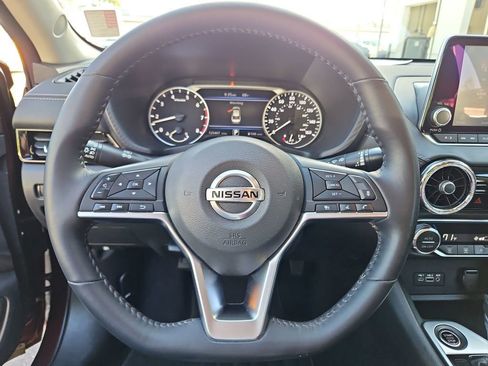 Used 2021 Nissan Sentra SV image 10