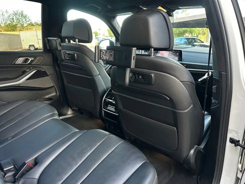 Used 2020 BMW X7 M50i w/ Executive Package image 25