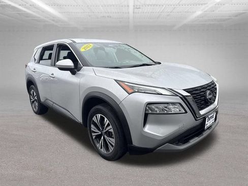 Used 2023 Nissan Rogue SV AWD/4WD image 4