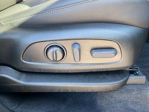 Used 2023 Chevrolet Traverse LT w/ LPO, Floor Liner Package image 21