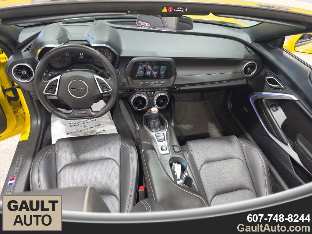 Used 2016 Chevrolet Camaro SS RWD image 4