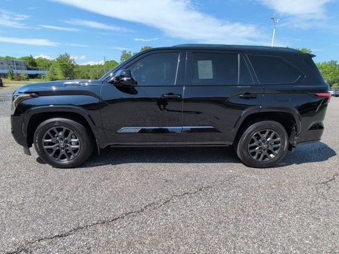 Used 2026 Toyota Sequoia Platinum AWD/4WD image 3
