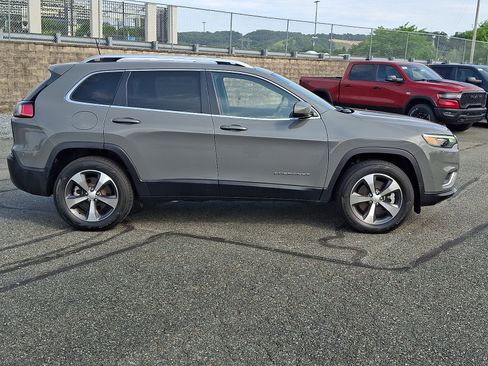 Used 2021 Jeep Cherokee Limited AWD/4WD image 7