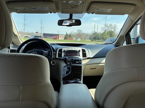 Used 2010 Toyota Venza image 19