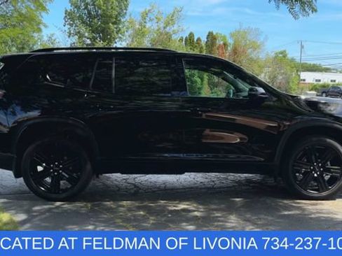 Certified 2026 GMC Acadia Elevation w/ Black Edition AWD/4WD image 9