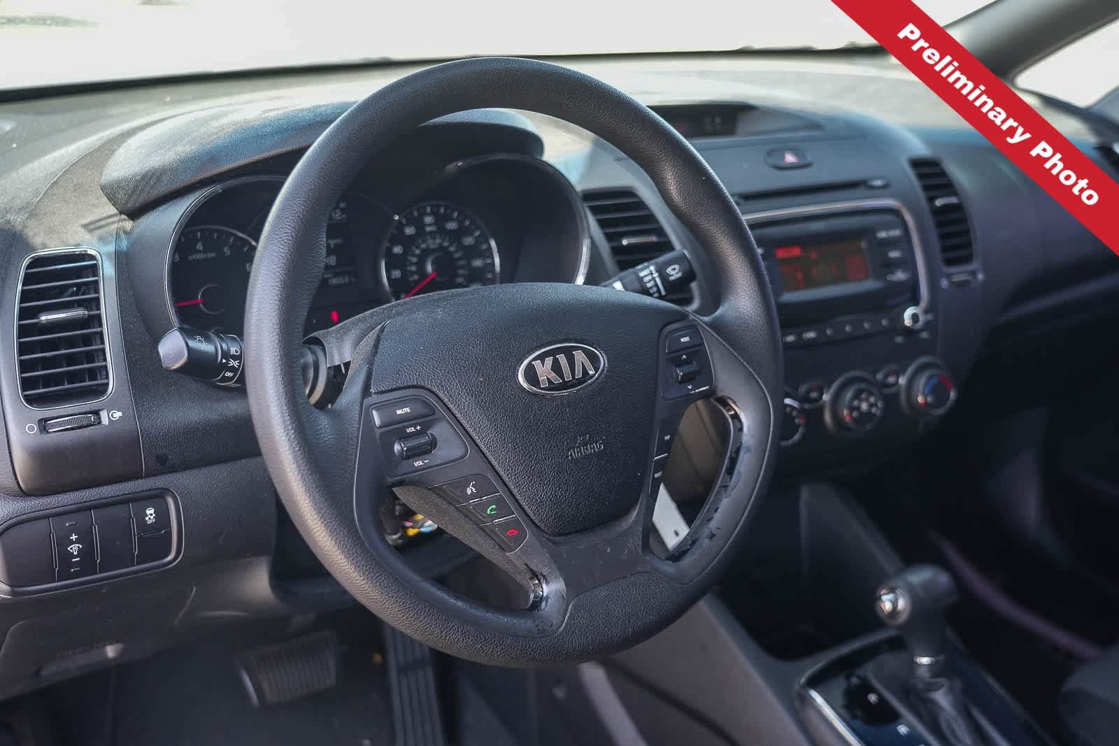 Used 2017 Kia Forte LX FWD image 31