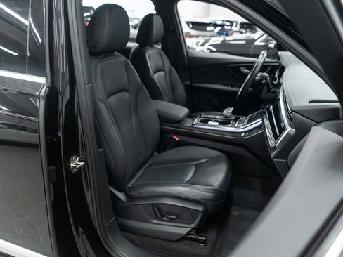 Used 2023 Audi Q7 3.0T Premium w/ Convenience Package AWD/4WD image 9