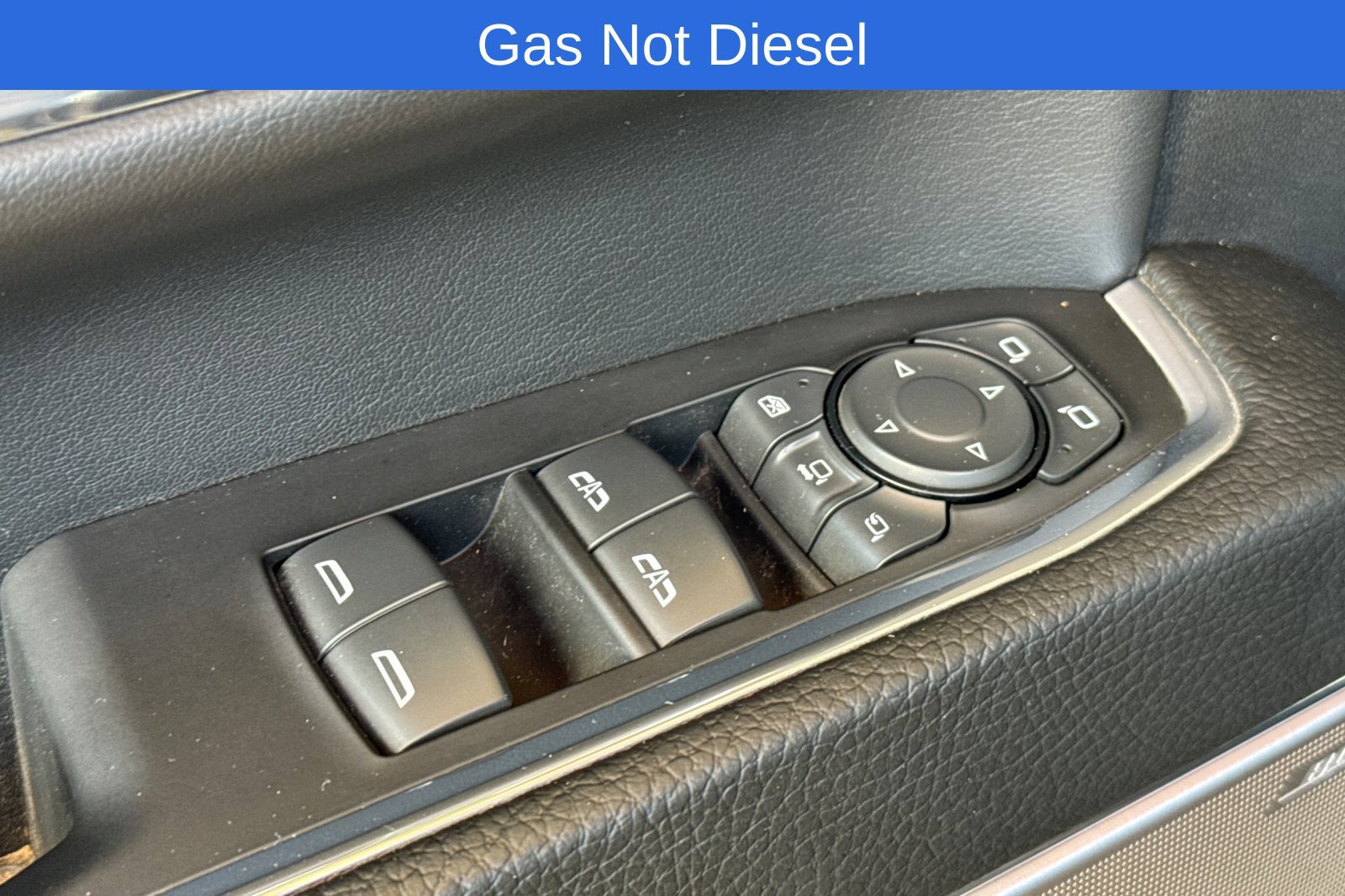 Used 2024 GMC Sierra 3500 Denali AWD/4WD image 13