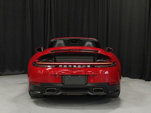 Certified 2025 Porsche 911 Carrera RWD image 30