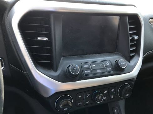 Used 2017 GMC Acadia SLE AWD/4WD image 8