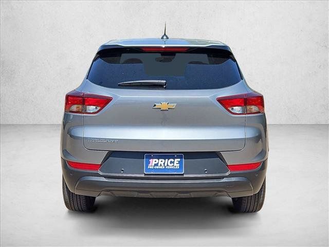 Used 2025 Chevrolet TrailBlazer LS w/ LS Convenience Package FWD image 7