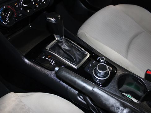 Used 2015 MAZDA MAZDA3 i Sport FWD image 17