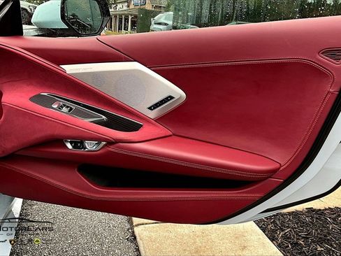 Used 2021 Chevrolet Corvette Stingray Premium Cpe w/ Z51 Performance Package image 20