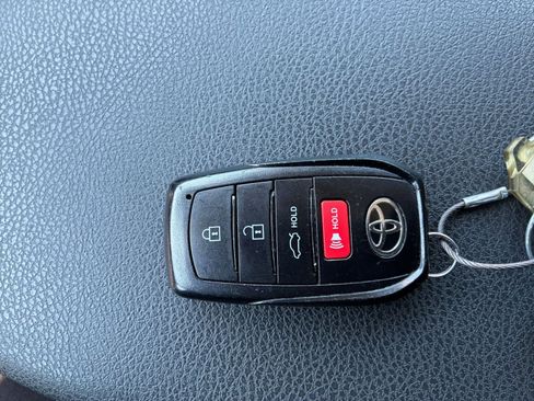 Used 2025 Toyota Camry LE FWD image 18