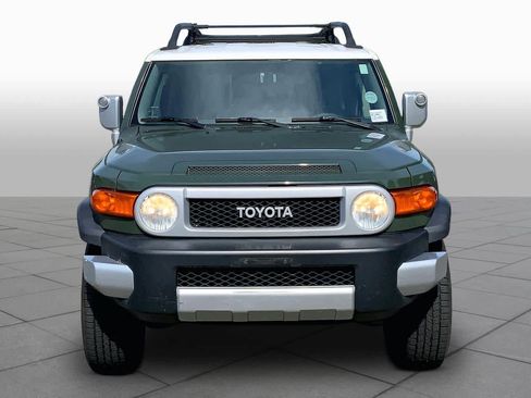 Used 2012 Toyota FJ Cruiser 4WD w/ Convenience Pkg image 3