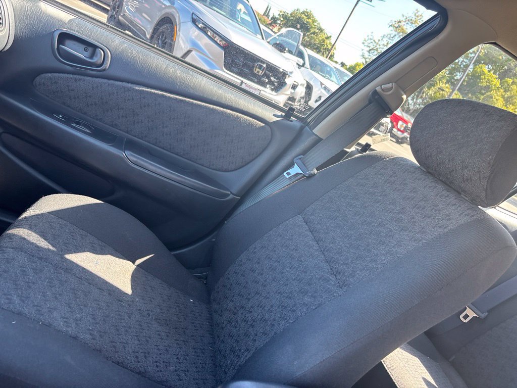 Used 2001 Toyota Corolla LE FWD image 15