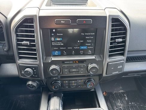 Used 2017 Ford F150 XLT w/ Equipment Group 302A Luxury AWD/4WD image 23