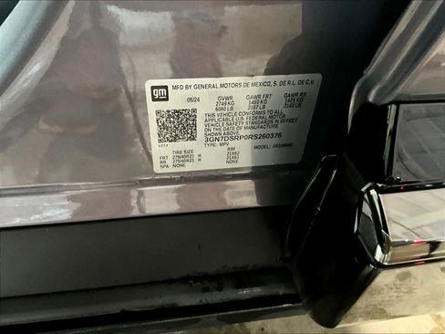 Used 2024 Chevrolet Equinox EV RS image 34