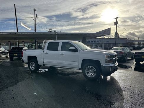Used 2018 Chevrolet Silverado 1500 LT w/ All Star Edition image 7