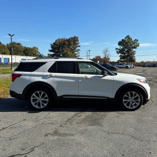 Used 2021 Ford Explorer Platinum w/ Equipment Group 601A AWD/4WD image 6