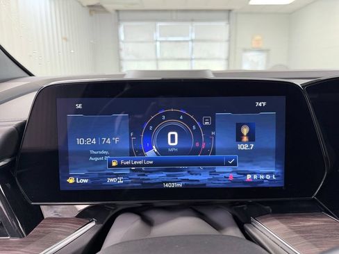 Used 2025 Chevrolet Suburban LS AWD/4WD image 45