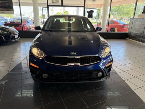 Used 2021 Kia Forte LXS FWD image 3