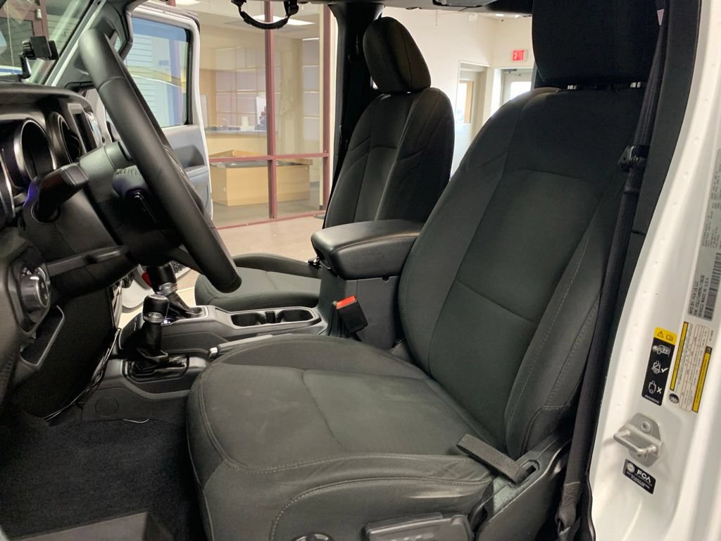 Used 2022 Jeep Gladiator Sport AWD/4WD image 13
