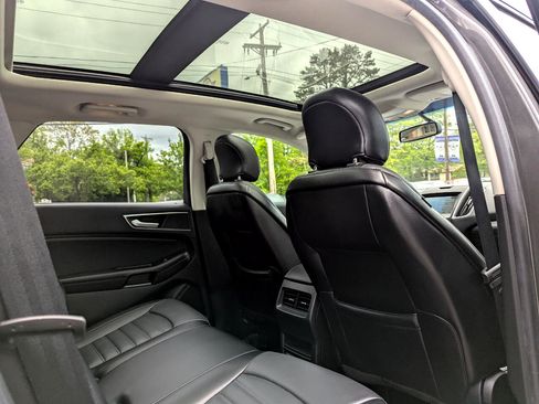 Used 2017 Ford Edge SEL w/ Equipment Group 201A image 46